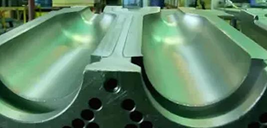 বালু দিয়ে যেভাবে তৈরি হয় কাঁচ